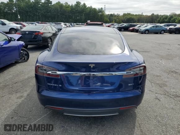 ✅ 2015 Tesla Model S 85D • VIN: 5YJSA1E20FF110479 • Lot: 72060365. Listed on Copart with Not provided. Free auction sales archive from the USA and detailed vehicle history report at DreamBid. Image 6.