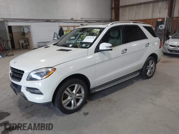 ✅ 2013 Mercedes-Benz M 350 • VIN: 4JGDA5HBXDA128906 • Lot: 42429278. Listed on IAAI with 147,812 mi. Free auction sales archive from the USA and detailed vehicle history report at DreamBid. Image 17.