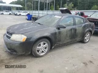 ✅ 2008 Dodge Avenger SXT • VIN: 1B3LC56K08N158915 • Lot: 69156464. Wystawiony na Copart z przebiegiem 181 098 mil. Bezpłatny archiwum sprzedaży aukcyjnych z USA i szczegółowy raport historii pojazdu na DreamBid. Zdjęcie 1.