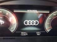 ✅ 2023 Audi SQ5 Sportback Premium Plus • VIN: WA124AFY3P2124191 • Лот: 85156575. Опубликован ранее на Copart с пробегом 9 645 миль. Бесплатный доступ к архиву аукционных продаж из США и подробный отчёт об истории автомобиля на DreamBid. Изображение 9.