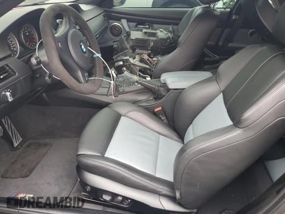 ✅ 2013 BMW M3 • VIN: WBSKG9C56DJ593386 • Lot: 81955374. Listed on Copart with 56,414 mi. Free auction sales archive from the USA and detailed vehicle history report at DreamBid. Image 7.