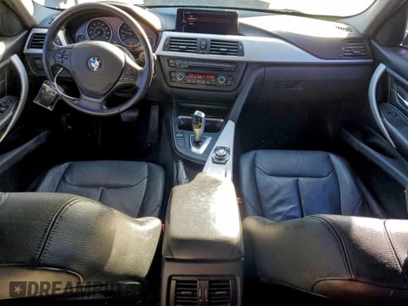 ✅ 2012 BMW 3 Series 328i • VIN: WBA3A5C58CF349940 • Lot: 96522445. Wystawiony na Copart z przebiegiem 162 138 mil. Bezpłatny archiwum sprzedaży aukcyjnych z USA i szczegółowy raport historii pojazdu na DreamBid. Zdjęcie 8.