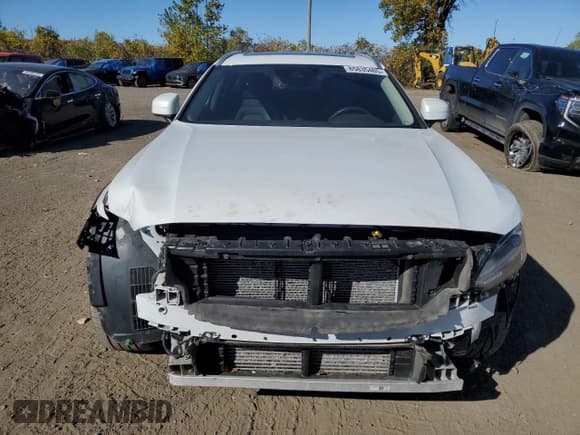 ✅ 2019 Volvo V90 • VIN: YV4A22NL3K1076092 • Lot: 85835405. Wystawiony na Copart z przebiegiem 115 315 mil. Bezpłatny archiwum sprzedaży aukcyjnych z USA i szczegółowy raport historii pojazdu na DreamBid. Zdjęcie 5.