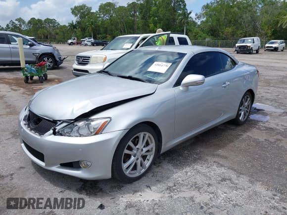 ✅ 2010 Lexus IS 250 C • VIN: JTHFF2C27A2509444 • Лот: 42014770. Опубликован ранее на IAAI с пробегом 101 591 миль. Бесплатный доступ к архиву аукционных продаж из США и подробный отчёт об истории автомобиля на DreamBid. Изображение 2.