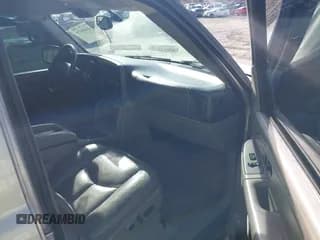 ✅ 2004 Chevrolet Suburban Z71 • VIN: 3GNFK16TX4G312346 • Лот: 41449379. Опубликован ранее на IAAI с пробегом 217 899 миль. Бесплатный доступ к архиву аукционных продаж из США и подробный отчёт об истории автомобиля на DreamBid. Изображение 5.