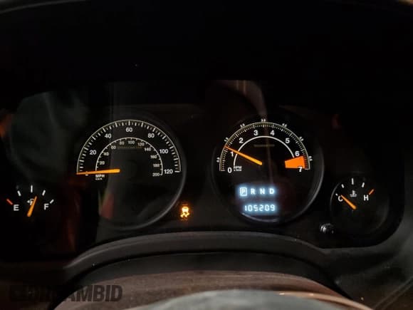 ✅ 2015 Jeep Patriot Altitude • VIN: 1C4NJRBB1FD316448 • Lot: 91993765. Listed on Copart with 105,209 mi. Free auction sales archive from the USA and detailed vehicle history report at DreamBid. Image 9.