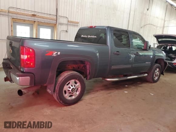 ✅ 2012 Chevrolet Silverado 2500HD LT • VIN: 1GC1KXC8XCF101945 • Lot: 71562095. Wystawiony na Copart z przebiegiem 183 156 mil. Bezpłatny archiwum sprzedaży aukcyjnych z USA i szczegółowy raport historii pojazdu na DreamBid. Zdjęcie 3.