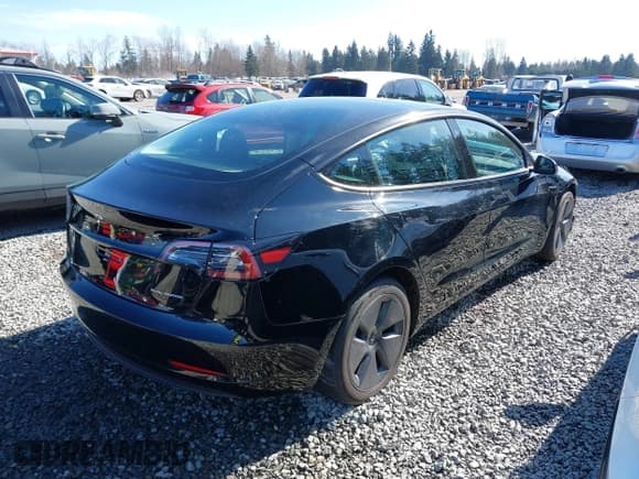 ✅ 2023 Tesla Model 3 Long Range • VIN: 5YJ3E1EB7PF657274 • Lot: 41735430. Wystawiony na IAAI z przebiegiem 26 116 mil. Bezpłatny archiwum sprzedaży aukcyjnych z USA i szczegółowy raport historii pojazdu na DreamBid. Zdjęcie 4.