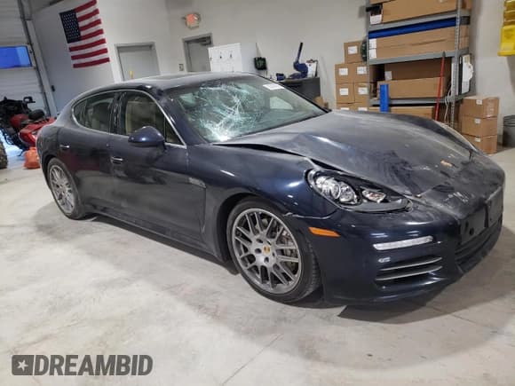 ✅ 2016 Porsche Panamera 4S • VIN: WP0AB2A72GL050381 • Lot: 92404635. Wystawiony na Copart z przebiegiem 113 004 mil. Bezpłatny archiwum sprzedaży aukcyjnych z USA i szczegółowy raport historii pojazdu na DreamBid. Zdjęcie 4.