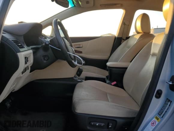 ✅ 2010 Lexus HS 250h • VIN: JTHBB1BA1A2013228 • Лот: 83495514. Опубликован ранее на Copart с пробегом 139 723 миль. Бесплатный доступ к архиву аукционных продаж из США и подробный отчёт об истории автомобиля на DreamBid. Изображение 7.