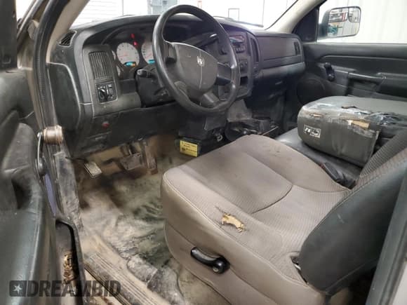 ✅ 2005 Dodge 2500 ST • VIN: 3D7KS26D75G832162 • Lot: 51807235. Wystawiony na Copart z przebiegiem 159 854 mil. Bezpłatny archiwum sprzedaży aukcyjnych z USA i szczegółowy raport historii pojazdu na DreamBid. Zdjęcie 8.