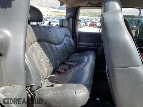 ✅ 2002 Chevrolet Silverado 1500 LS • VIN: 2GCEK19T121304643 • Лот: 72094504. Опубликован ранее на Copart с пробегом 201 845 миль. Бесплатный доступ к архиву аукционных продаж из США и подробный отчёт об истории автомобиля на DreamBid. Изображение 11.