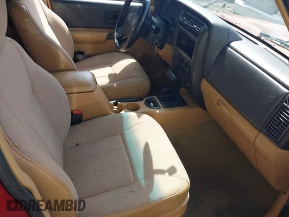 ✅ 1998 Jeep Cherokee Sport • VIN: 1J4FJ68S5WL250822 • Lot: 41809959. Listed on IAAI with Not provided. Free auction sales archive from the USA and detailed vehicle history report at DreamBid. Image 5.
