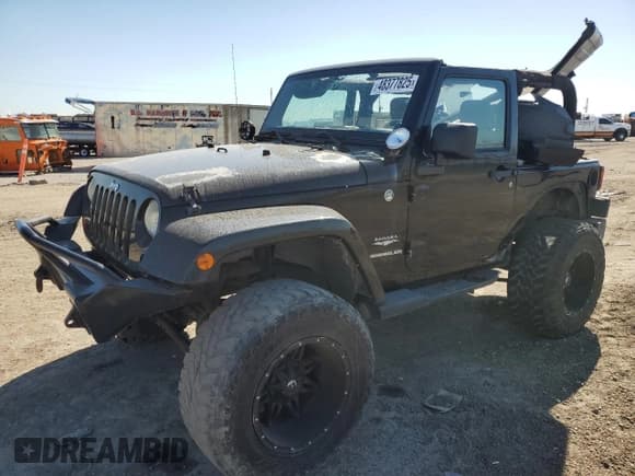 ✅ 2012 Jeep Wrangler Sahara • VIN: 1C4AJWBG1CL216425 • Lot: 48377825. Wystawiony na Copart z przebiegiem 99 649 mil. Bezpłatny archiwum sprzedaży aukcyjnych z USA i szczegółowy raport historii pojazdu na DreamBid. Zdjęcie 1.