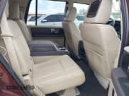 ✅ 2015 Lincoln Navigator • VIN: 5LMJJ2JT4FEJ12021 • Lot: 41880471. Wystawiony na IAAI z przebiegiem 104 979 mil. Bezpłatny archiwum sprzedaży aukcyjnych z USA i szczegółowy raport historii pojazdu na DreamBid. Zdjęcie 8.