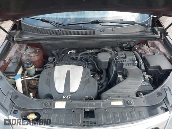 ✅ 2013 Kia Sorento LX • VIN: 5XYKTDA29DG318853 • Lot: 42923241. Wystawiony na IAAI z przebiegiem 137 813 mil. Bezpłatny archiwum sprzedaży aukcyjnych z USA i szczegółowy raport historii pojazdu na DreamBid. Zdjęcie 10.