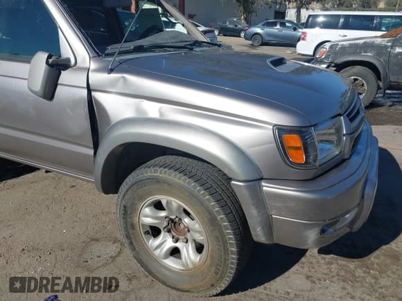 ✅ 2002 Toyota 4Runner SR5 • VIN: JT3GN86R620231044 • Lot: 43655682. Listed on IAAI with 258,013 mi. Free auction sales archive from the USA and detailed vehicle history report at DreamBid. Image 15.