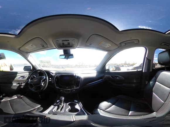 ✅ 2018 Chevrolet Traverse LT • VIN: 1GNEVHKW8JJ132062 • Lot: 43366745. Wystawiony na IAAI z przebiegiem 183 783 mil. Bezpłatny archiwum sprzedaży aukcyjnych z USA i szczegółowy raport historii pojazdu na DreamBid. Zdjęcie 21.