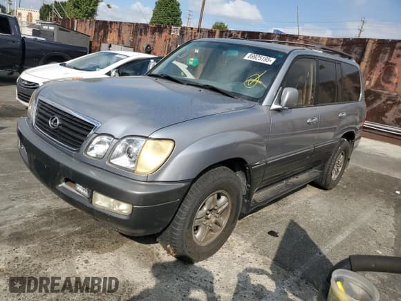 ✅ 2002 Lexus LX 470 • VIN: JTJHT00W323518536 • Lot: 89925195. Wystawiony na Copart z przebiegiem 201 447 mil. Bezpłatny archiwum sprzedaży aukcyjnych z USA i szczegółowy raport historii pojazdu na DreamBid. Zdjęcie 1.