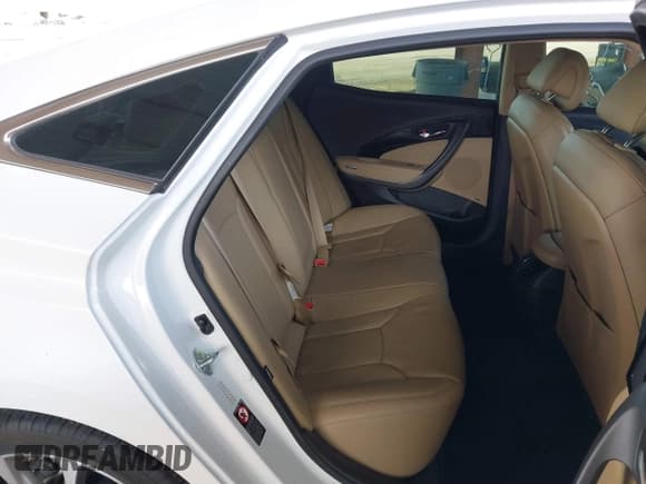 ✅ 2016 Hyundai Azera • VIN: KMHFG4JG6GA518624 • Lot: 41808086. Listed on IAAI with 103,177 mi. Free auction sales archive from the USA and detailed vehicle history report at DreamBid. Image 8.