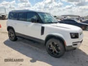 ✅ 2024 Land Rover Defender S • VIN: SALEJ7EX8R2344333 • Lot: 80922025. Wystawiony na Copart z przebiegiem 13 978 mil. Bezpłatny archiwum sprzedaży aukcyjnych z USA i szczegółowy raport historii pojazdu na DreamBid. Zdjęcie 4.