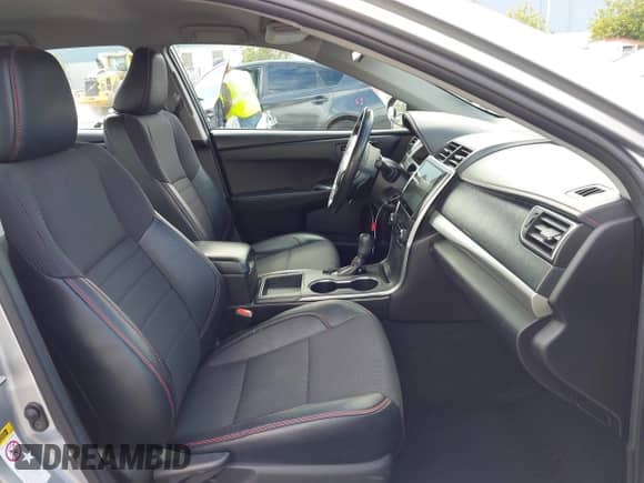 2016 Toyota Camry SE with VIN 4T1BF1FK5GU136659, listed as a IAAI auction lot 43375078 with 140,309 mi miles and . Bid and sale history available at DreamBid. Image 5.