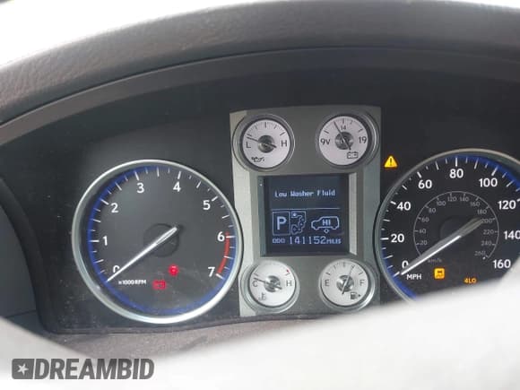 ✅ 2010 Lexus LX 570 • VIN: JTJHY7AX8A4053567 • Lot: 41726771. Listed on IAAI with 141,152 mi. Free auction sales archive from the USA and detailed vehicle history report at DreamBid. Image 7.