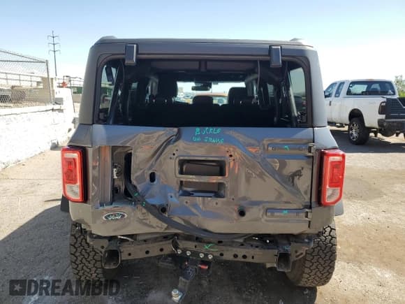 ✅ 2024 Ford Bronco Black Diamond • VIN: 1FMEE1BPXRLA08007 • Lot: 60111325. Listed on Copart with 12,864 mi. Free auction sales archive from the USA and detailed vehicle history report at DreamBid. Image 6.