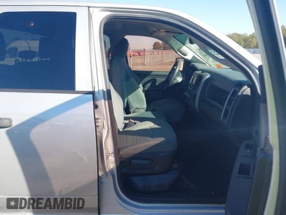 ✅ 2016 Ram 1500 Express • VIN: 1C6RR6FT4GS263163 • Lot: 43679663. Listed on IAAI with 214,366 mi. Free auction sales archive from the USA and detailed vehicle history report at DreamBid. Image 5.