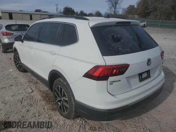 ✅ 2021 Volkswagen Tiguan SE • VIN: 3VV2B7AX2MM003591 • Lot: 92635935. Wystawiony na Copart z przebiegiem Nie podano. Bezpłatny archiwum sprzedaży aukcyjnych z USA i szczegółowy raport historii pojazdu na DreamBid. Zdjęcie 2.