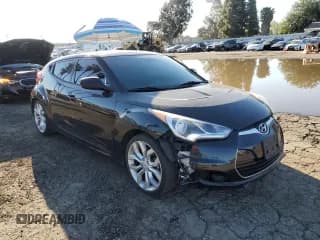 ✅ 2013 Hyundai Veloster w/Black Int • VIN: KMHTC6AD2DU172856 • Lot: 48562135. Wystawiony na Copart z przebiegiem 74 085 mil. Bezpłatny archiwum sprzedaży aukcyjnych z USA i szczegółowy raport historii pojazdu na DreamBid. Zdjęcie 4.