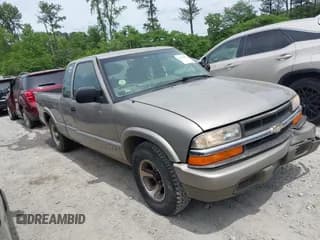 ✅ 2001 Chevrolet S-10 • VIN: 1GCCS195718179331 • Лот: 42230781. Опубликован ранее на IAAI с пробегом 153 627 миль. Бесплатный доступ к архиву аукционных продаж из США и подробный отчёт об истории автомобиля на DreamBid. Изображение 1.