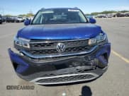 ✅ 2022 Volkswagen Taos SE • VIN: 3VVPX7B25NM030795 • Лот: 80412175. Опубликован ранее на Copart с пробегом 8 836 миль. Бесплатный доступ к архиву аукционных продаж из США и подробный отчёт об истории автомобиля на DreamBid. Изображение 5.