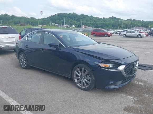 ✅ 2021 Mazda 3 Select • VIN: JM1BPBBL3M1334417 • Lot: 42296677. Listed on IAAI with 37,142 mi. Free auction sales archive from the USA and detailed vehicle history report at DreamBid. Image 1.