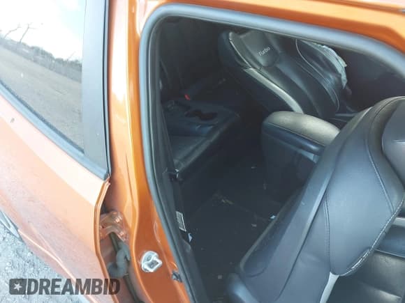 ✅ 2013 Hyundai Veloster Turbo • VIN: KMHTC6AE4DU113168 • Lot: 43706602. Listed on IAAI with 152,218 mi. Free auction sales archive from the USA and detailed vehicle history report at DreamBid. Image 8.