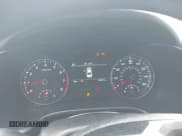 ✅ 2024 Kia Forte LXS • VIN: 3KPF24AD8RE738503 • Lot: 42774843. Wystawiony na IAAI z przebiegiem 29 673 mil. Bezpłatny archiwum sprzedaży aukcyjnych z USA i szczegółowy raport historii pojazdu na DreamBid. Zdjęcie 7.