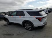 ✅ 2025 Ford Explorer ST-Line • VIN: 1FMUK7KH1SGA79076 • Lot: 64522025. Wystawiony na Copart z przebiegiem 12 102 mil. Bezpłatny archiwum sprzedaży aukcyjnych z USA i szczegółowy raport historii pojazdu na DreamBid. Zdjęcie 2.