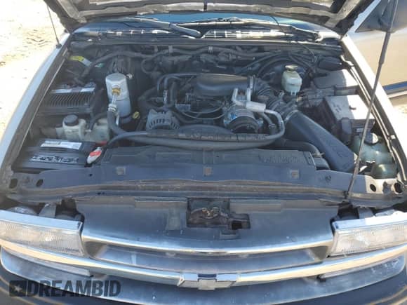 1998 Chevrolet Blazer LT с VIN 1GNDT13W2W2115668, выставлен на аукционе Copart как лот 46636585 с пробегом Не указан миль и Списание • Salvage title. История ставок и продаж доступна на DreamBid. Изображение 12.