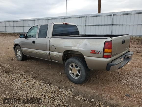 ✅ 2000 Chevrolet Silverado 1500 LS • VIN: 1GCEK19T3YE384891 • Лот: 92457745. Опубликован ранее на Copart с пробегом 309 186 миль. Бесплатный доступ к архиву аукционных продаж из США и подробный отчёт об истории автомобиля на DreamBid. Изображение 2.
