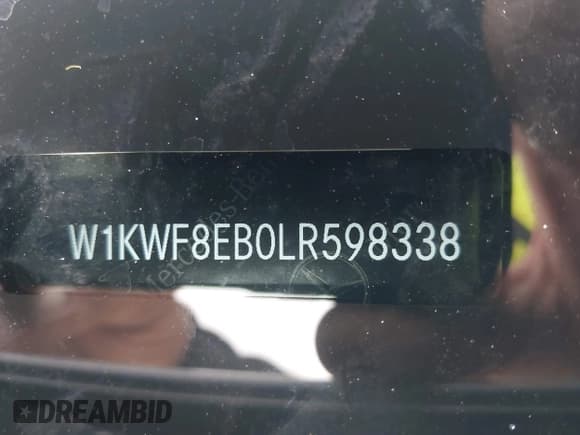 ✅ 2020 Mercedes-Benz C 300 • VIN: W1KWF8EB0LR598338 • Lot: 43740084. Listed on IAAI with 29,959 mi. Free auction sales archive from the USA and detailed vehicle history report at DreamBid. Image 17.