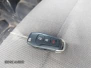 ✅ 2017 Ford F-250 Lariat • VIN: 1FT7W2BT0HEF27194 • Лот: 42061350. Опубликован ранее на IAAI с пробегом 206 679 миль. Бесплатный доступ к архиву аукционных продаж из США и подробный отчёт об истории автомобиля на DreamBid. Изображение 11.