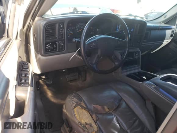 2005 Chevrolet Suburban LS с VIN 3GNFK16Z55G268911, выставлен на аукционе Copart как лот 82489564 с пробегом 185 020 миль миль и Списание • Salvage title. История ставок и продаж доступна на DreamBid. Изображение 8.