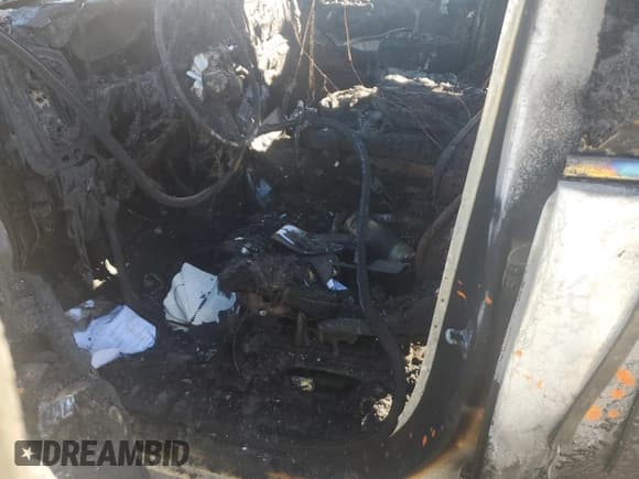 ✅ 2025 Chevrolet Silverado 2500HD • VIN: 2GC4KLE78S1119229 • Lot: 87263005. Wystawiony na Copart z przebiegiem Nie podano. Bezpłatny archiwum sprzedaży aukcyjnych z USA i szczegółowy raport historii pojazdu na DreamBid. Zdjęcie 7.