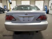 ✅ 2002 Lexus ES 300 • VIN: JTHBF30G420076781 • Лот: 91434765. Опубликован ранее на Copart с пробегом 299 447 миль. Бесплатный доступ к архиву аукционных продаж из США и подробный отчёт об истории автомобиля на DreamBid. Изображение 6.