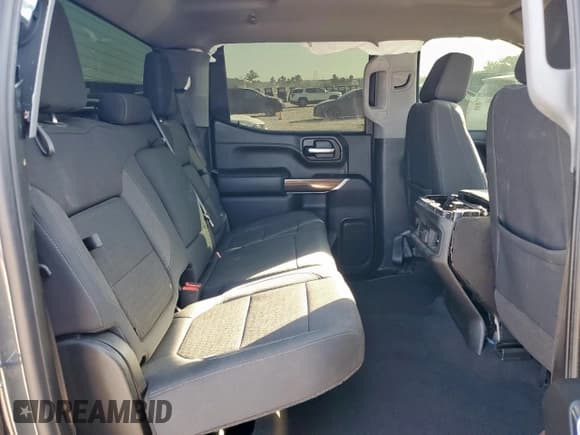 ✅ 2022 Chevrolet Silverado 1500 RST • VIN: 1GCUYEET0NZ201507 • Лот: 85364535. Опубликован ранее на Copart с пробегом 60 009 миль. Бесплатный доступ к архиву аукционных продаж из США и подробный отчёт об истории автомобиля на DreamBid. Изображение 11.