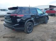 ✅ 2025 Nissan Rogue SV • VIN: 5N1BT3BB3SC786129 • Lot: 43721624. Wystawiony na IAAI z przebiegiem 39 212 mil. Bezpłatny archiwum sprzedaży aukcyjnych z USA i szczegółowy raport historii pojazdu na DreamBid. Zdjęcie 4.