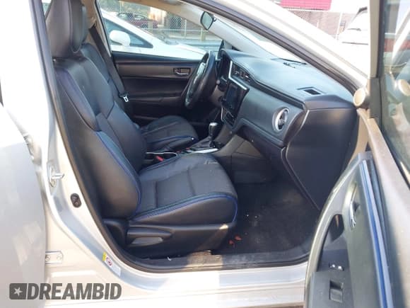 ✅ 2018 Toyota Corolla LE • VIN: 5YFBURHE6JP827476 • Lot: 43265766. Listed on IAAI with 135,859 mi. Free auction sales archive from the USA and detailed vehicle history report at DreamBid. Image 5.