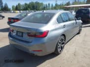 ✅ 2025 BMW 3 Series 330i xDrive • VIN: 3MW89CW04S8F14070 • Lot: 42202643. Wystawiony na IAAI z przebiegiem 1 561 mil. Bezpłatny archiwum sprzedaży aukcyjnych z USA i szczegółowy raport historii pojazdu na DreamBid. Zdjęcie 4.