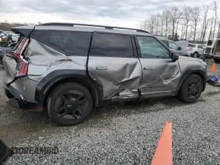 ✅ 2024 Kia EV9 GT-Line • VIN: KNDAEFS56R6045102 • Lot: 83151484. Wystawiony na Copart z przebiegiem 3 764 mil. Bezpłatny archiwum sprzedaży aukcyjnych z USA i szczegółowy raport historii pojazdu na DreamBid. Zdjęcie 3.