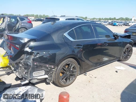 ✅ 2024 Lexus IS 300 • VIN: JTHCA1D2XR5131107 • Lot: 43140361. Listed on IAAI with 27,592 mi. Free auction sales archive from the USA and detailed vehicle history report at DreamBid. Image 4.